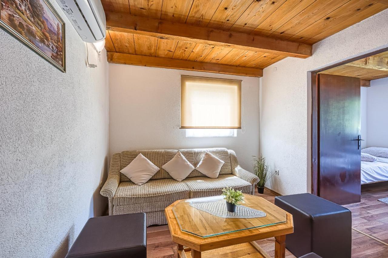 Holiday Home Veki*** 科雷尼察 外观 照片
